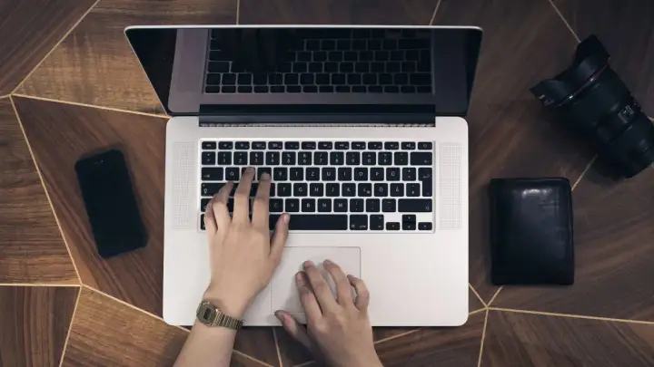 Jak włączyć klawiaturę w laptopie – proste kroki, gdy klawiatura nie działa